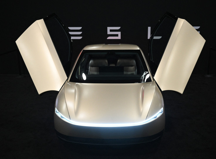Tesla's Cybercab robotaxi